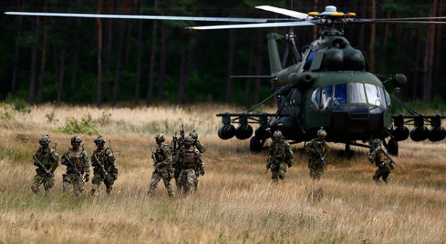 NATO e forcon prezencën baltike, mbërrijnë trupat e parë afër enklavës ruse