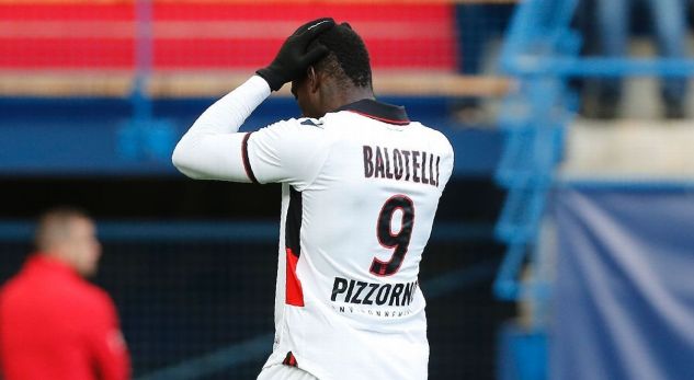 Dënohet Mario Balotelli (Video)