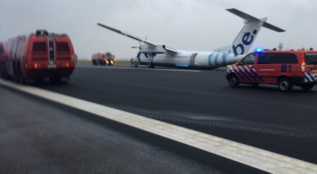 Aeroplani për pak sa nuk përplaset në pistë derisa aterronte në Amsterdam (Video)