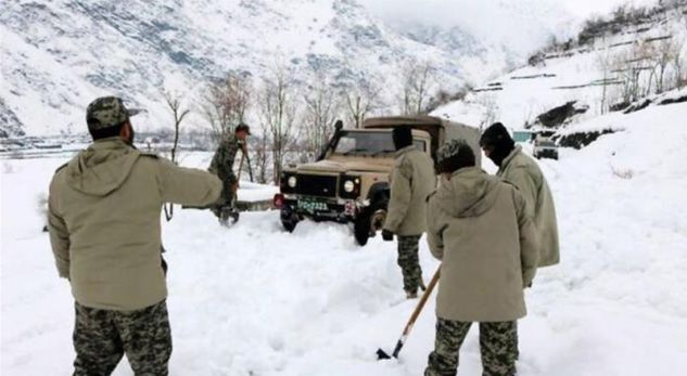25 të vdekur nga stuhitë e borës në Afganistan