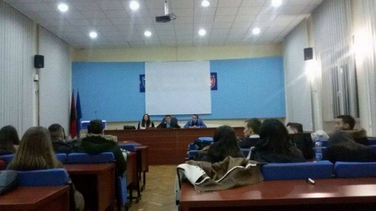 KRL-Lipjan organizon debat me temën “Kontributi i të rinjve në ndërtim të shtetit”