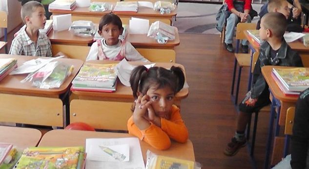 Romët në Kosovë kërkojnë transport për fëmijët që mësojnë në shkollat serbe në veri