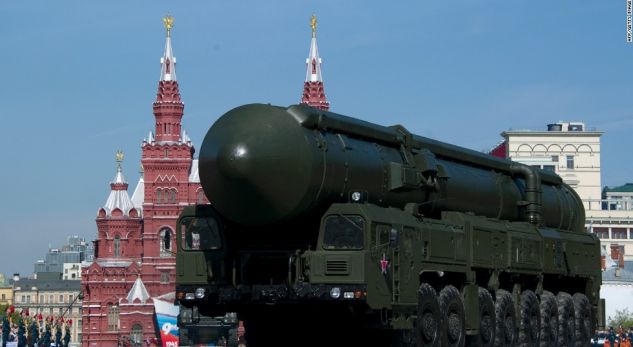 Rusia e alarmon Suedinë