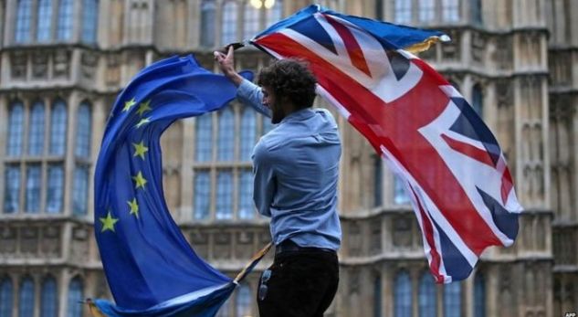 Zyrtare: Britania edhe formalisht e njofton BE-në për shkëputje nga blloku, ja data