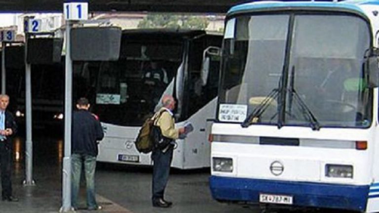 Ulet numri i udhëtarëve në transportin rrugor, kurse rritet në atë ajror