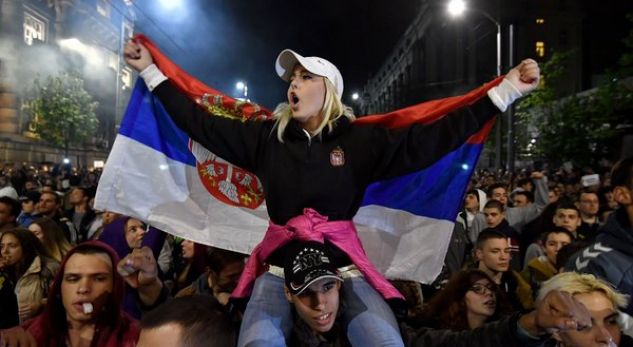 Editorial i New York Times: Zgjedhjet në Serbi gërryejnë demokracinë