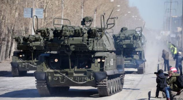 Rusia po dërgon pajisje të rënda ushtarake në kufirin e Koresë së Veriut
