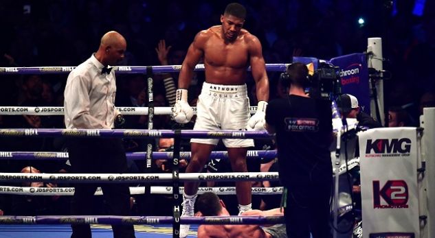 Ky boksier po i kërkon “fer” Anthony Joshuas (Foto)