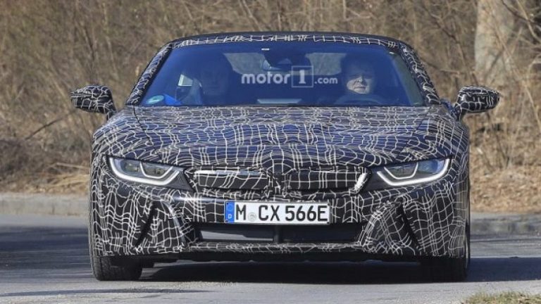Spiunohet BMWi8 Spyder (Foto)
