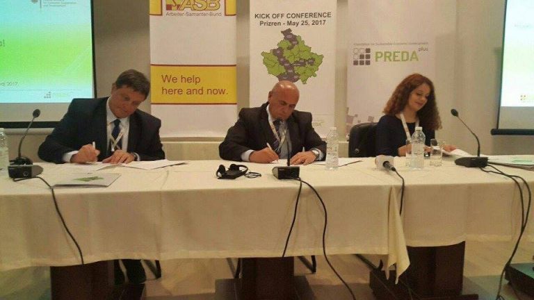 Nënkryetari Tasholli nënshkruan marrëveshje bashkëpunimi për zhvillim ekonomik