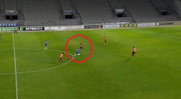 Shënohet goli i vitit në Francë (Video)