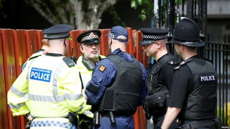 Britanikët thonë se e kanë vazhduar këmbimin e informacioneve me SHBA-të