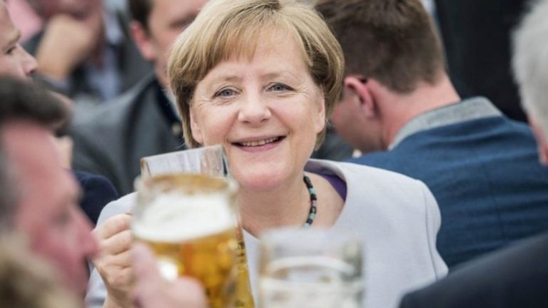 Kthesë transatlantike në një tendë birre?