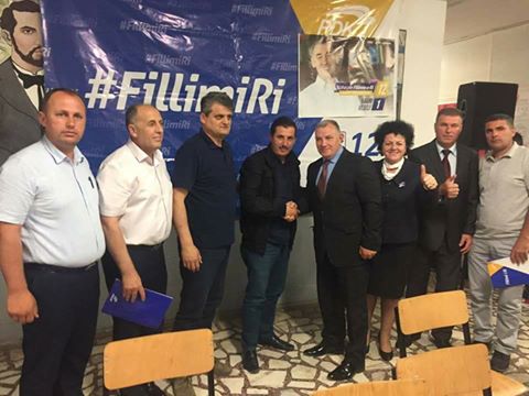 Ramiz Kozhani i bashkohet PDK-së në Lipjan (FOTO)