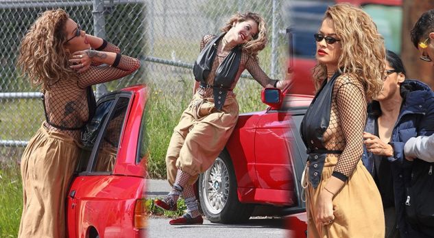 Rita Ora zbulon një jelek interesant për gjoksin e saj (Foto)