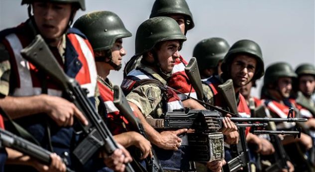 Turqi: Arrestohen 60 ushtarë