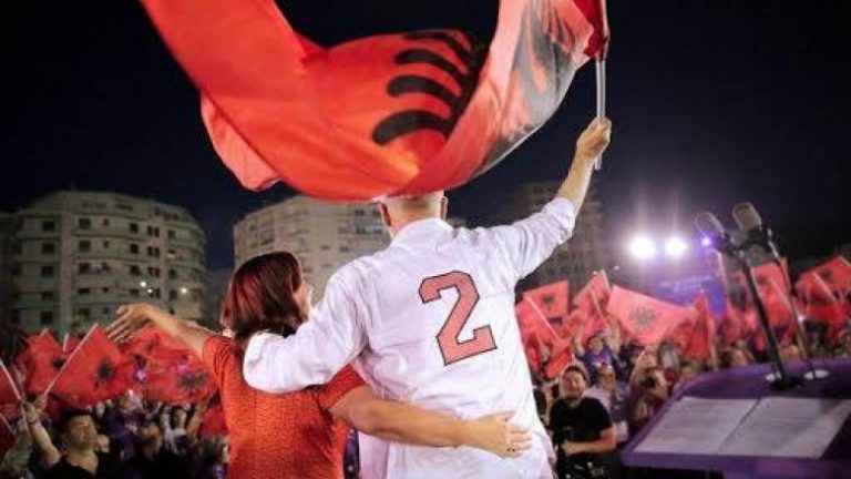 PS me 73 mandate nga numërimi i 83 për qind të votave, nis festa e socialistëve në Tiranë (Video)