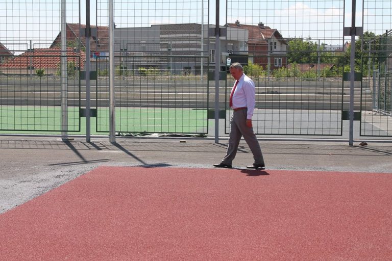 Së shpejti përurohen fushat e hapura modern sportive në Lipjan