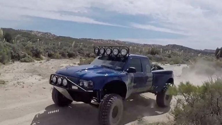 Transformimi i Ford Rangerit, në makinë për të gjitha terrenet (Video)