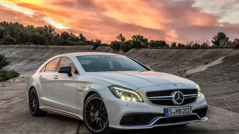 Mercedes sjell modelin e parë hibrid nga linja AMG (Foto)