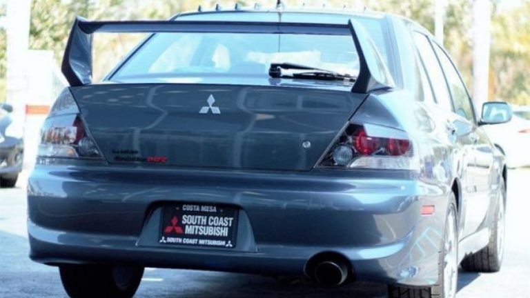 Mitsubishi i rrallë shitet përmes internetit për një shumë marramendëse (Foto)