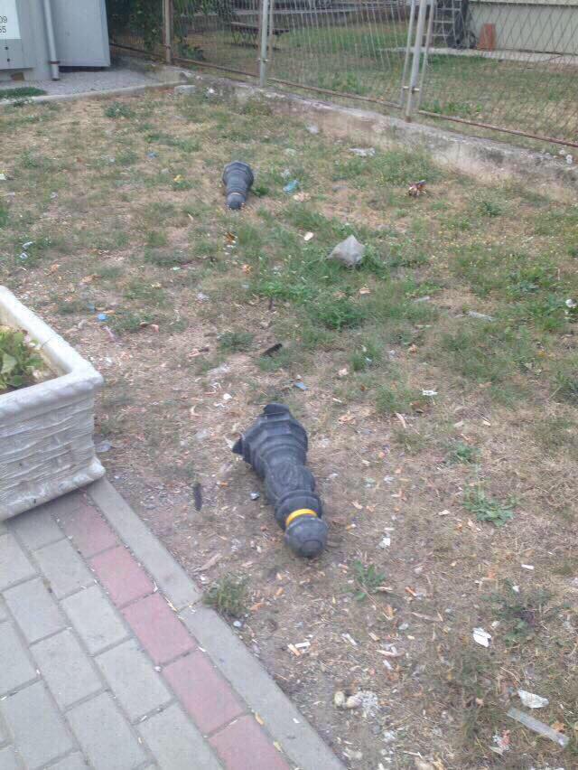 Dëmtohen anësoret në Lipjan (FOTO)