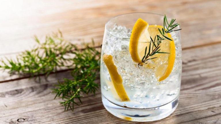 Pijet me akull dhe limon janë më të dëmshme se ç’mendoni, ato përmbajnë lloje të ndryshme të baktereve dhe viruseve