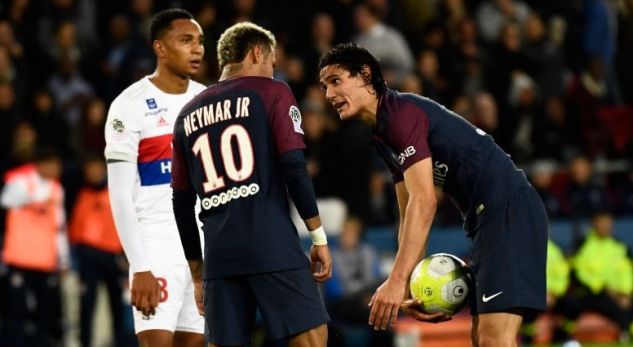 Neymar e Cavani si Ronaldo e Alonso: Shtatë përleshjet mes lojtarëve për ekzekutimin e penaltive