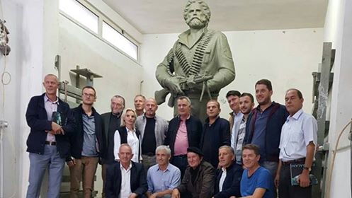 Shtatorja e “Adem Jasharit” me 28 Nëntor vendoset në Lipjan (FOTO)