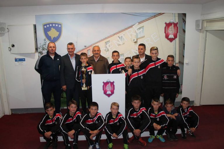 Komuna: Kryetari Imri Ahmeti i përkushtuar për përkrahjen e sportistëve të rinjë
