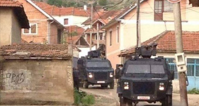 GAZETARI MAQEDONAS LËSHON “BOMBË” PËR RASTIN E KUMANOVËS (FOTO)