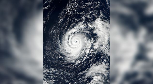 Uragani “Ofelia” e kërcënon Britaninë dhe Irlandën me erëra 144kmh