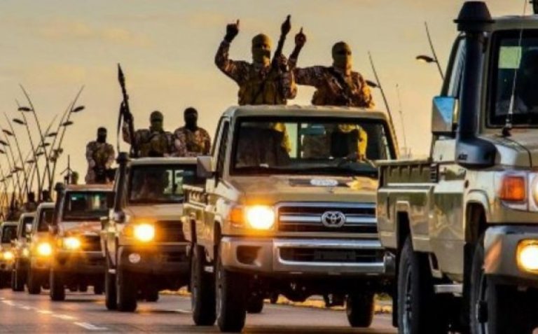 Turqia thotë se e ka nisur deportimin e luftëtarëve të huaj të ISIS-it