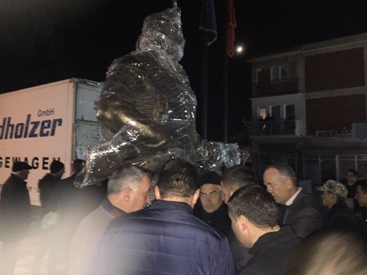 Shtatorja e Komandantit “Adem Jashari” arrijnë në Lipjan, me 28 nëntor inaugurimi (VIDEO)