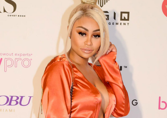 Black Chyna mbulon vetëm pak nga trupi, do të ju “çmend” me fotografitë e fundit