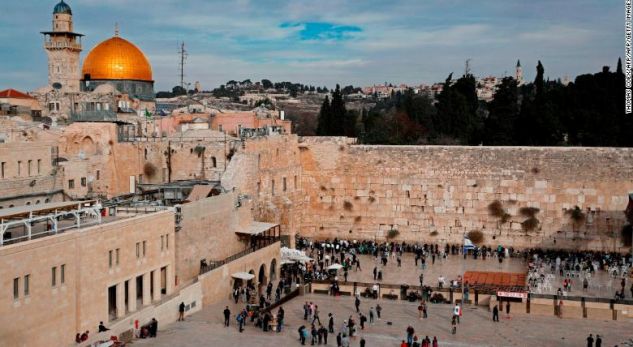 Si u paralajmërua Presidenti Trump për Jerusalemin?