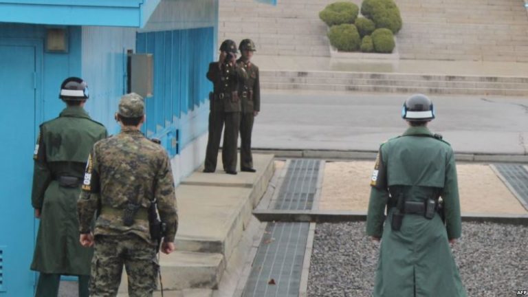 Koreja e Veriut rihapë sot linjën telefonike me botën e jashtme