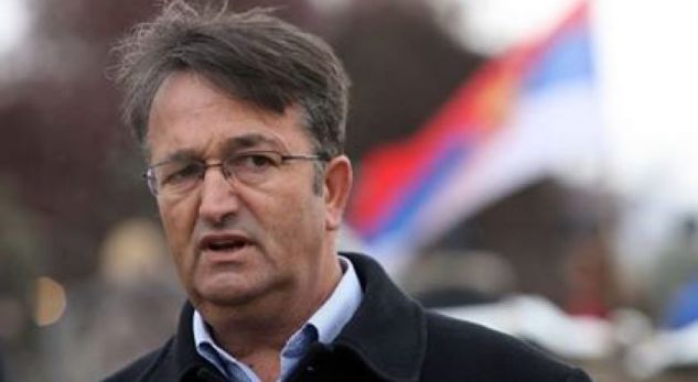 Deputeti i parlamentit serb nga Zubin Potoku: “Zoti i Veriut” është Milan Radojiciq, rrahu midis qytetit Goran Rakicin