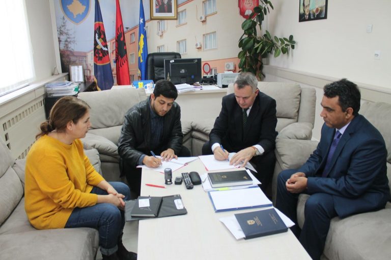 Nënshkruhet Memorandum Mirëkuptimi për realizimin e projektit “Lipjani për Fëmijët”
