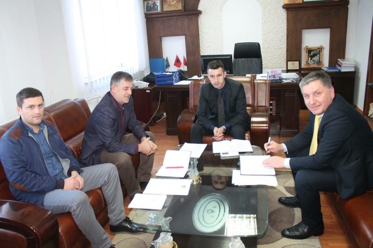 Nënkryetari Xhemaili priti në takim Zëvendësministrin e Zhvillimit Rajonal Musa Cena