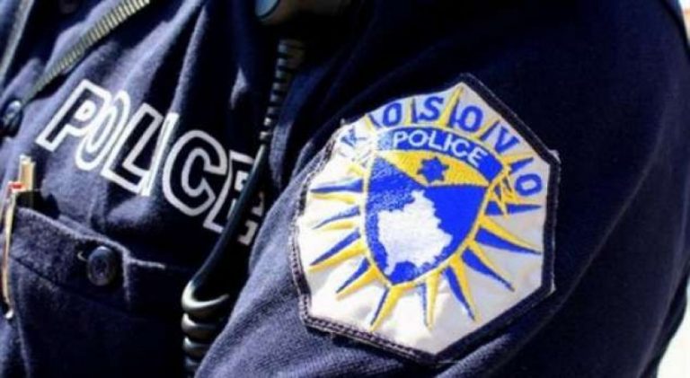 Policia ia shpëton jetën një fëmije në qendër të Prishtinës