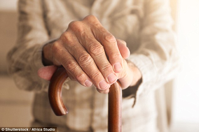 Shkencëtarët zbulojnë se çfarë qëndron pas sëmundjes së Parkinsonit