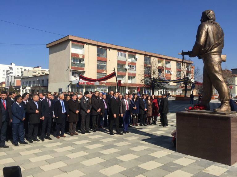 Homazhe tek shtatorja e Komandantit “Adem Jashari” (FOTO)