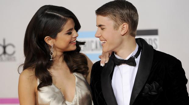 Selena Gomez dhe Justin Bieber në momente intime