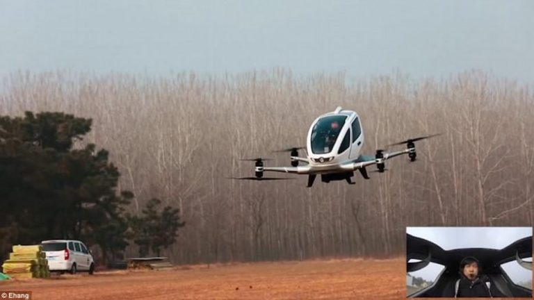 EHang ka përfunduar testet e dronëve vetëvozitës, që bartin udhëtarët me 130 kilometra në orë (Video)