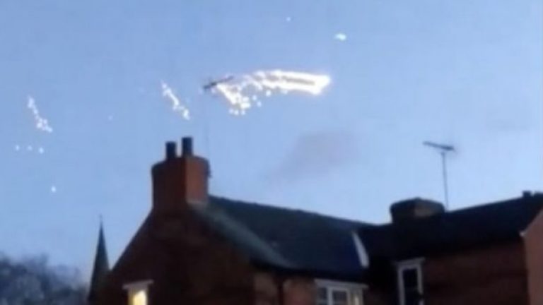 Njoftuan policinë për ‘aksident aeroplanësh’, më vonë kuptuan çfarë ndodhi (Video)