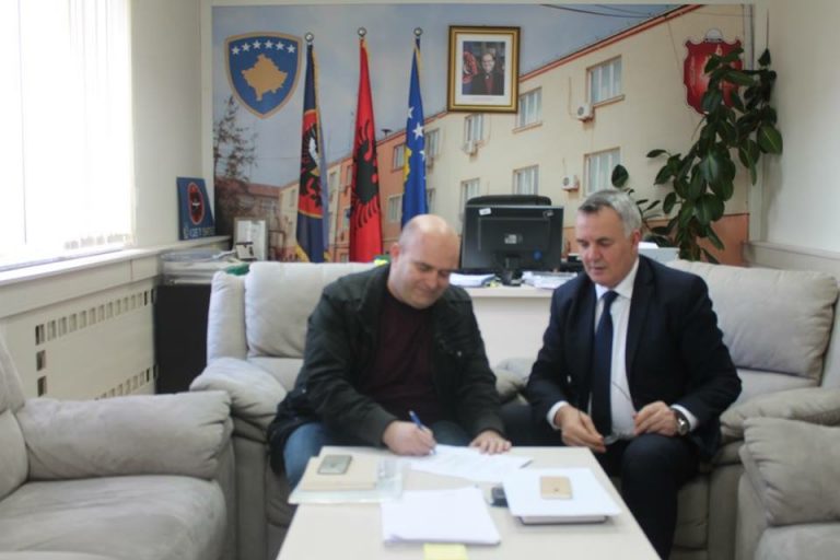 Nënshkruhet marrëveshje bashkëpunimi për ngritjen e mëtutjeshme të transparencës