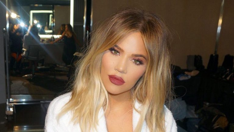 Një shtatzëne e bukur si Khloe Kardashian