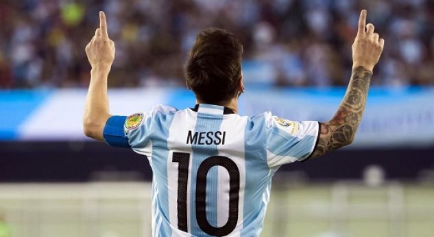 Rakitic: Futbolli s’është tenis, Messi s’ka nevojë ta fitojë Botërorin për t’u konsideruar më i mirë