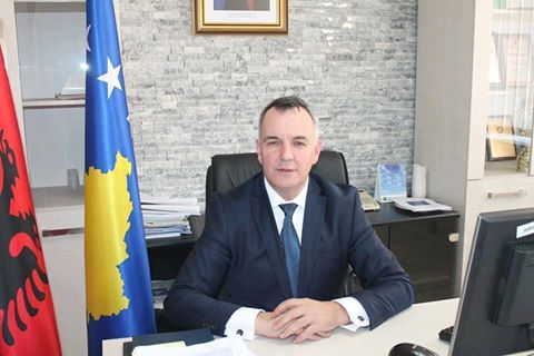 Kryetari Imri Ahmeti uron fëmijët për 1 Qershorin Ditën Ndërkombëtare të tyre